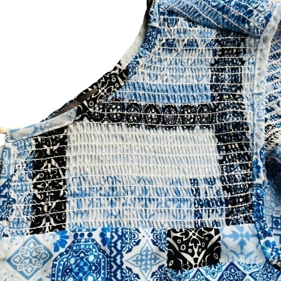Suzy Shier Blue Geometric Zellige Print Boho Sleeveless Top with Shirring Size M - Picture 6 of 12